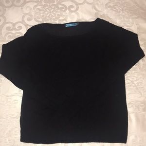 ✨ALICE + OLIVIA BLACK SWEATER✨